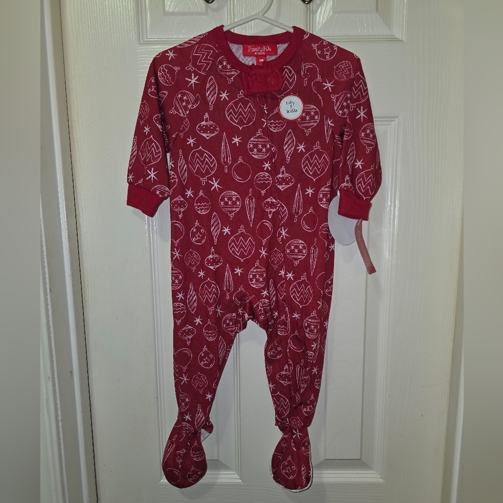 Macy's Family Pj's sz 12 Months